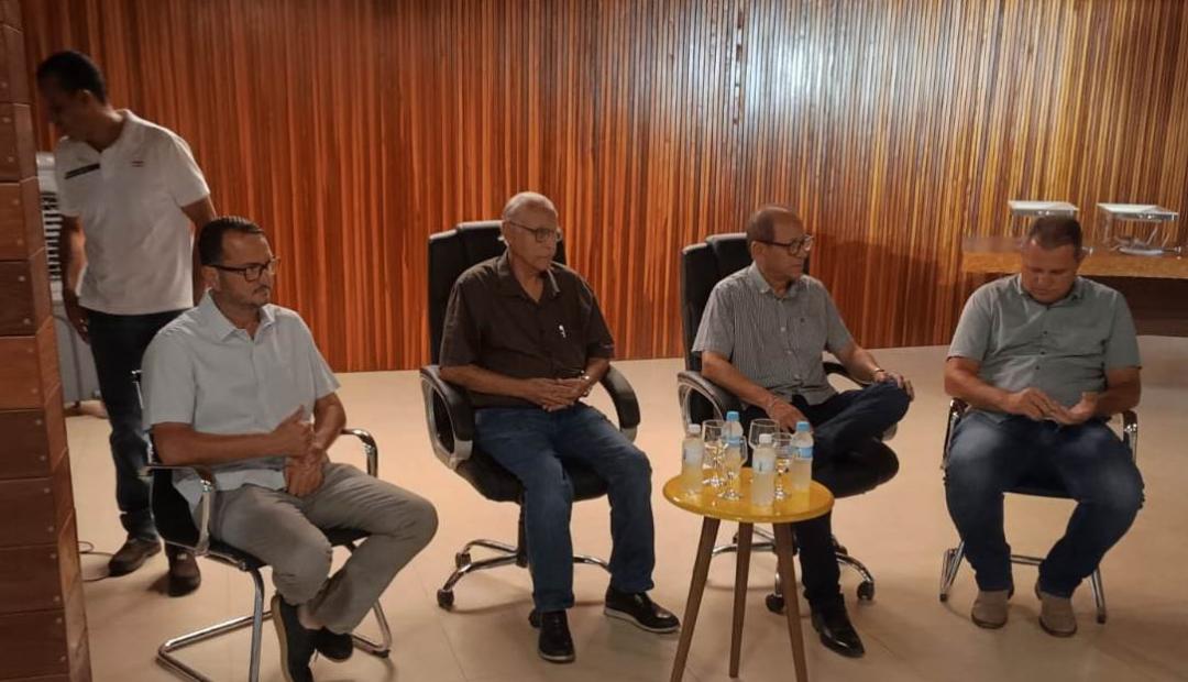 Deputado Júlio Campos se reúne com lideranças políticas e comunitárias em Alta Floresta