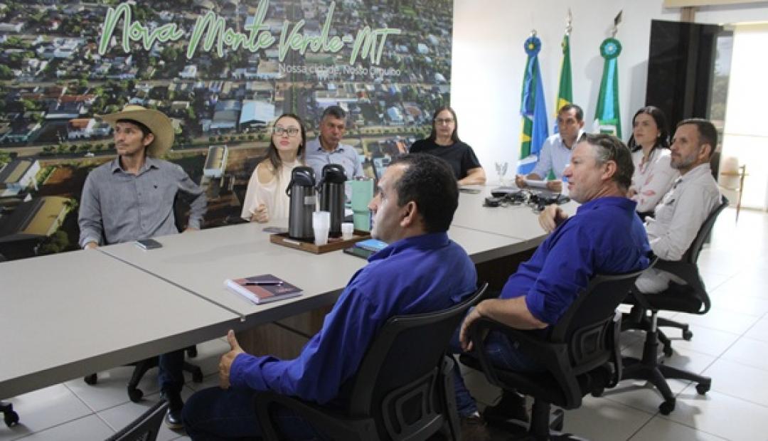Prefeito de Nova Monte Verde realiza reunião com secretários reforçando alinhamento da gestão municipal