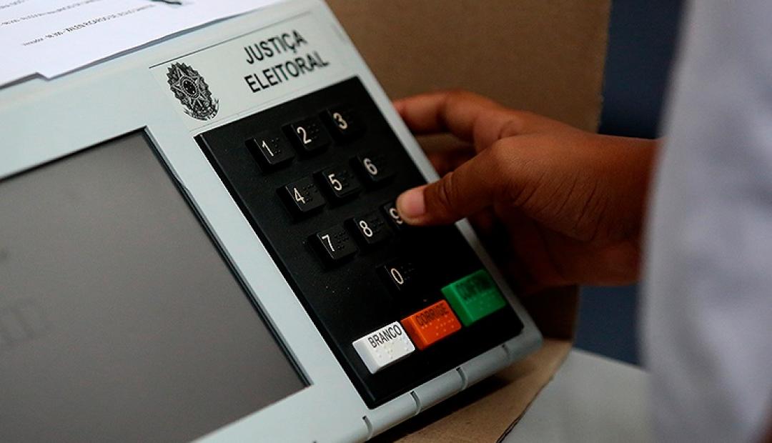 Faltam 30 dias para o 1º turno das Eleições Gerais de 2026: TRE-MT intensifica preparativos e orienta eleitores