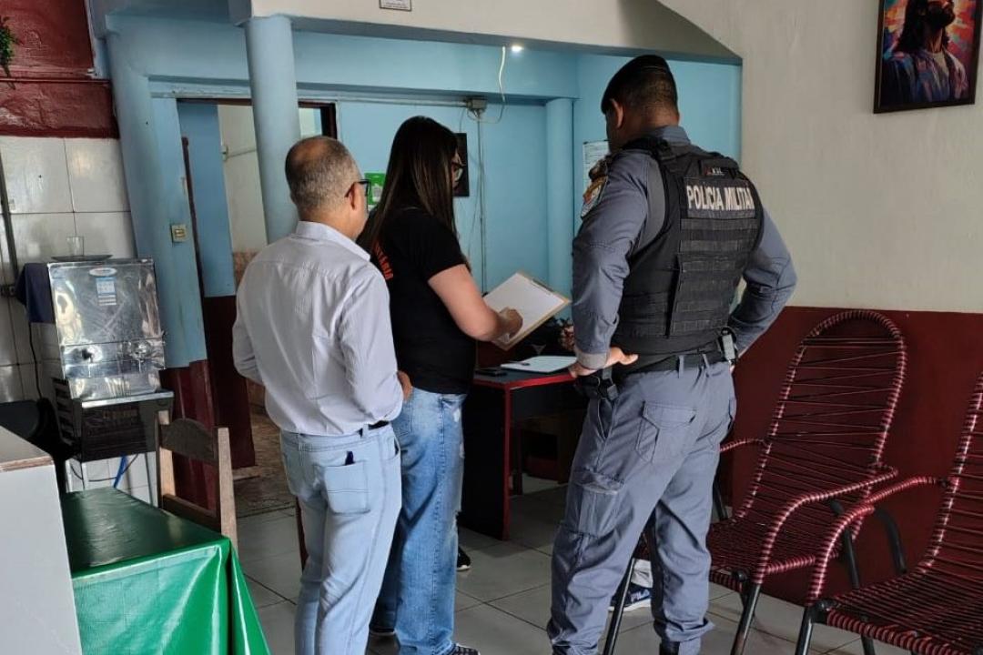 Fiscalização encontra irregularidades e hotel é interditado no Setor F