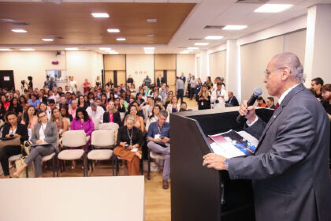 Vereadoras e prefeitas participam de curso sobre Desempenho do Mandato e a Legística oferecido pela ALMT