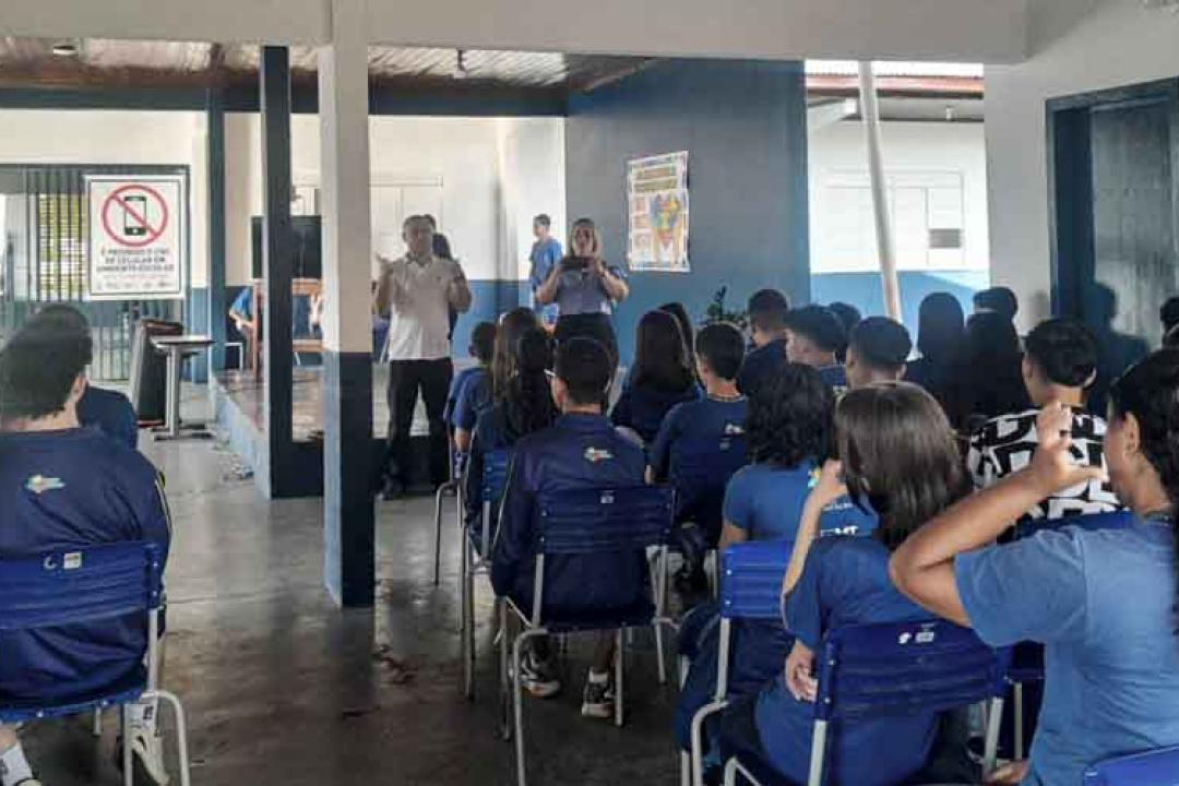 Público escolar participa de ação de conscientização alusiva ao Dia Mundial da Saúde