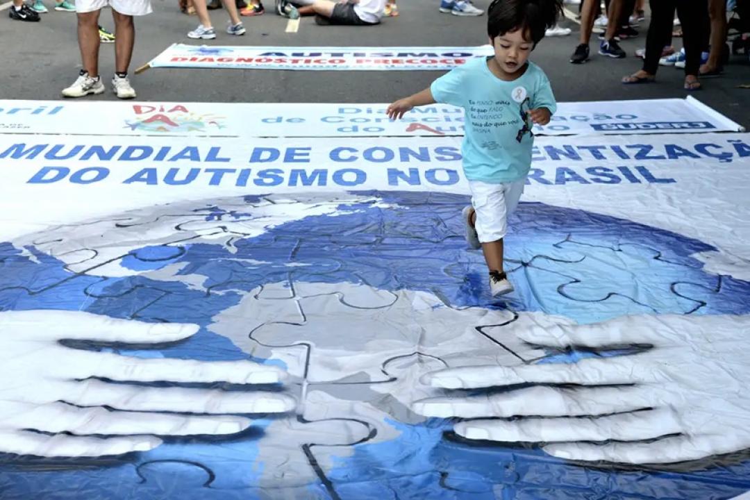 Autismo: nova linha de cuidado pede teste a partir dos 16 meses