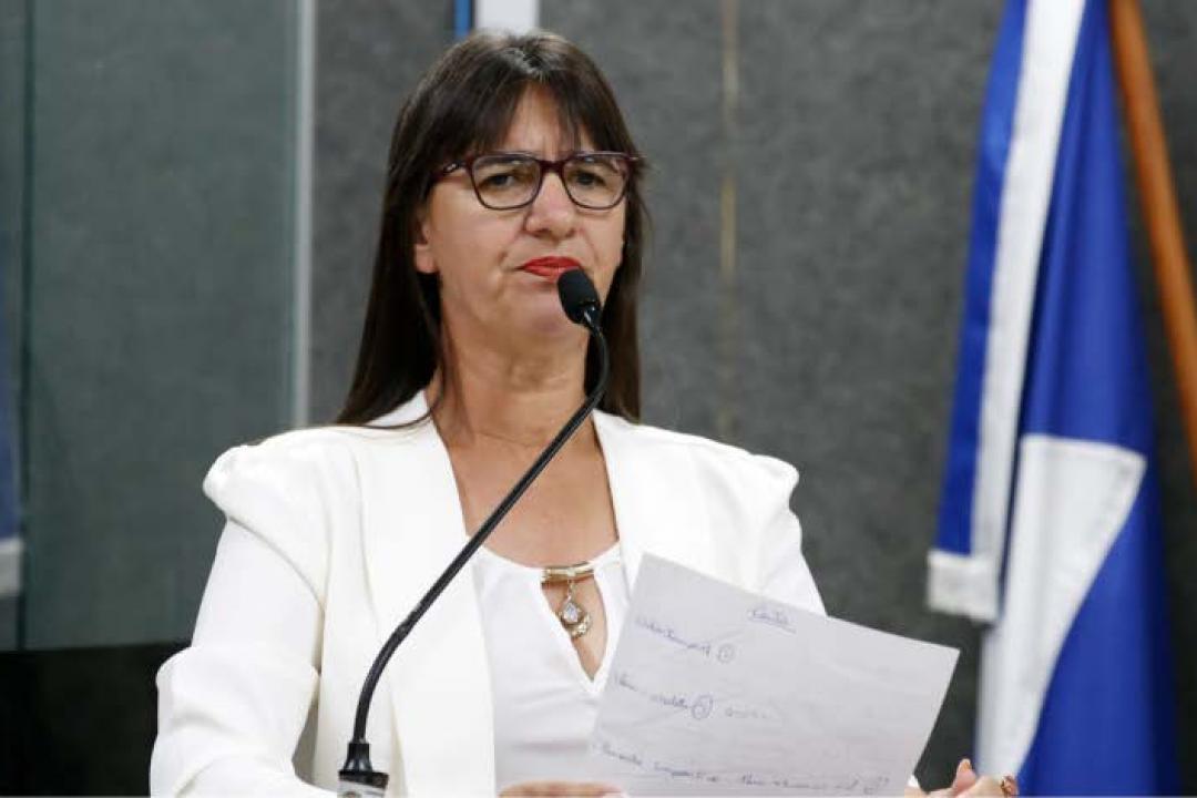 Vereadora Leonice Klaus cobra providências sobre lençóis em más condições no PAM de Alta Floresta