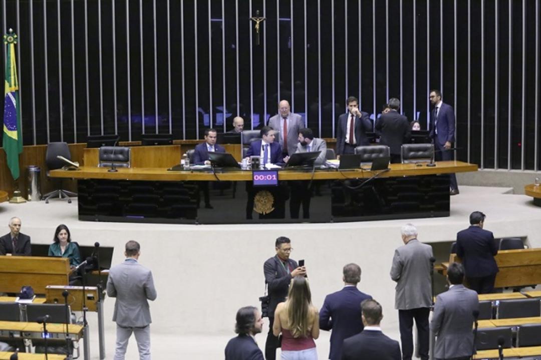 Câmara aprova regras para julgamentos do STF e envia texto ao Senado