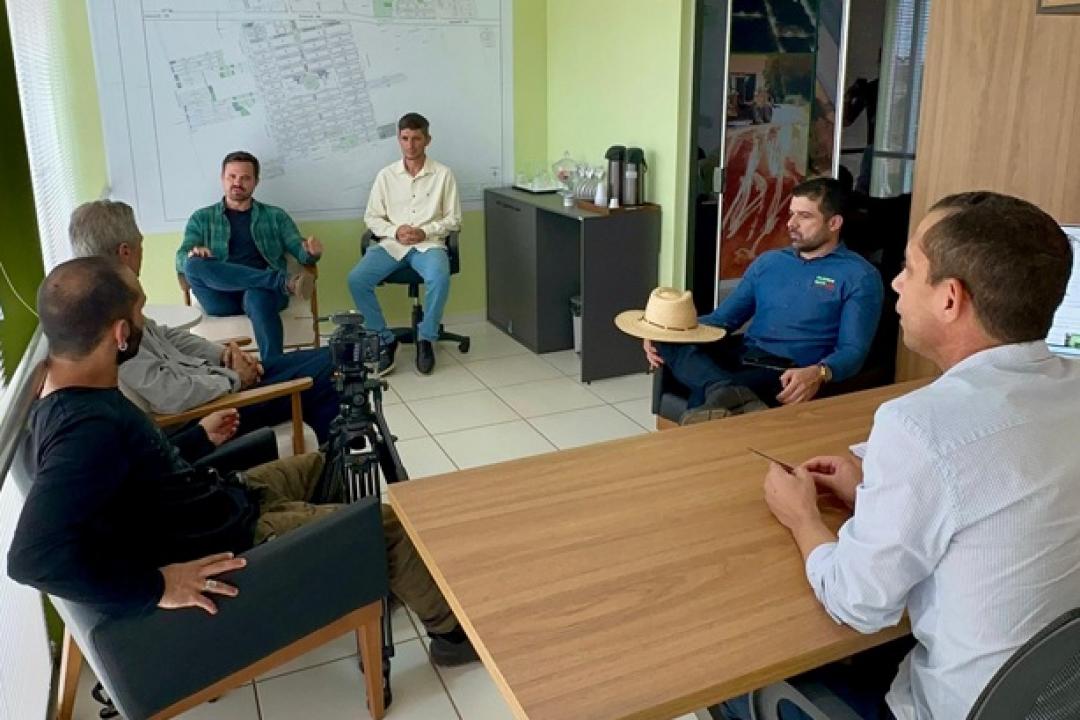 Nova Monte Verde se destaca em produção sustentável: Fazenda Caruru é premiada e prefeito celebra reconhecimento nacional