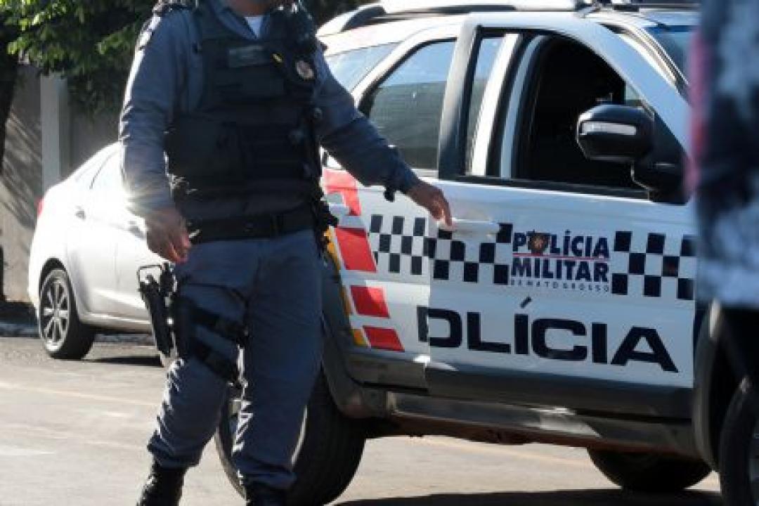 Tentativa de feminicídio em Alta Floresta: Homem esfaqueia ex-mulher e foge em SUV