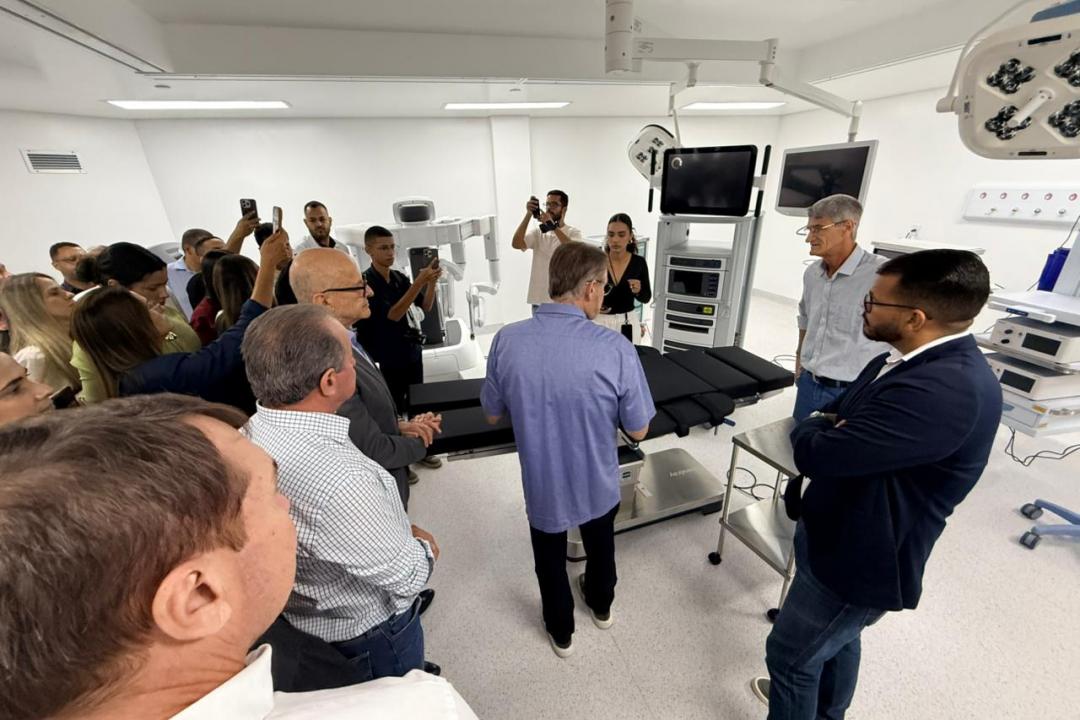 Prefeito Chico Gamba e vice-prefeito Robson Quintino visitam Hospital Central de Cuiabá 