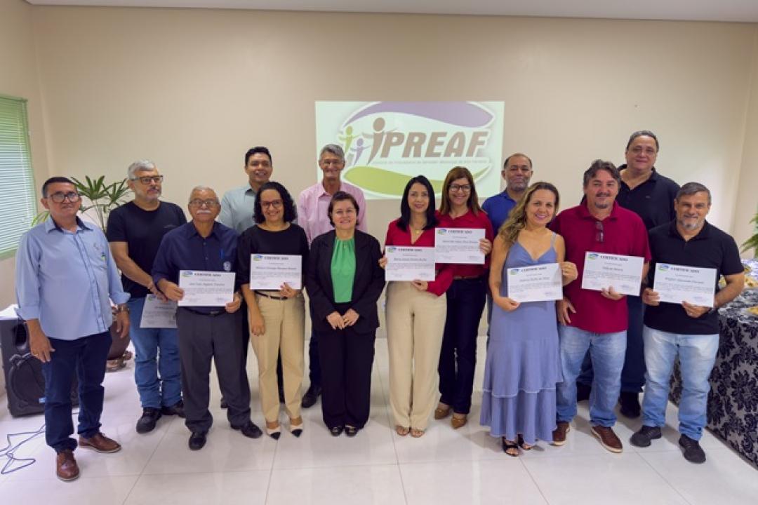 Prefeito Chico Gamba empossa novos conselheiros do IPREAF para mandato 2026-2029