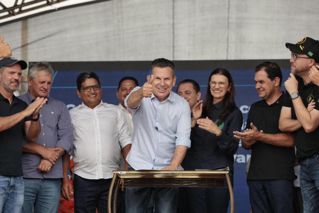 Governo de MT entrega 175 casas populares e anuncia novos investimentos em Aripuanã