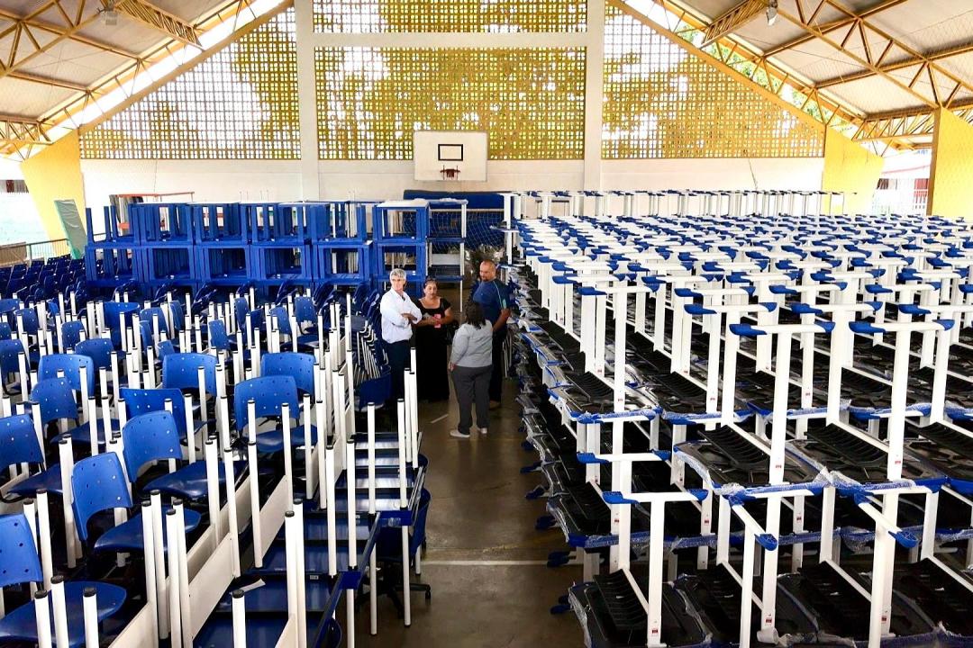 Mais conforto e estrutura: escolas recebem novos mobiliários e equipamentos