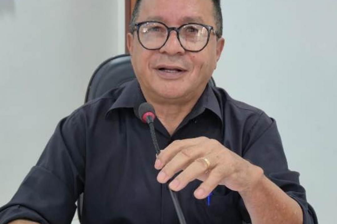 Vereador Nelo pede emenda ao deputado Juarez Costa para compra de caminhões de coleta de lixo