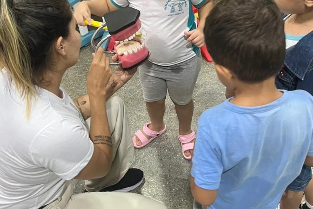 Alta Floresta realiza 'Dia B da Saúde Bucal' contra cárie em escolas nesta sexta-feira