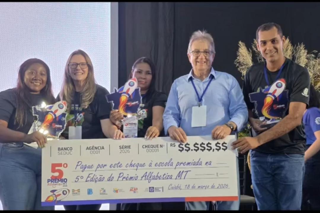 Paranaíta brilha com prêmio estadual em alfabetização e consolida liderança em educação