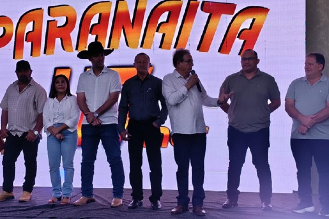 Prefeito Osmar Moreira destaca festa agropecuária de Paranaíta com ênfase no aumento da presença popular e na regionalização da programação