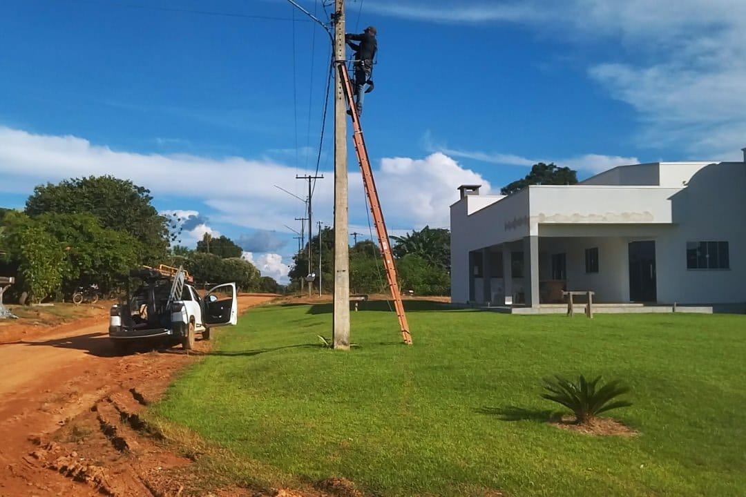 Prefeitura de Nova Monte Verde realiza manutenção da iluminação pública na zona rural