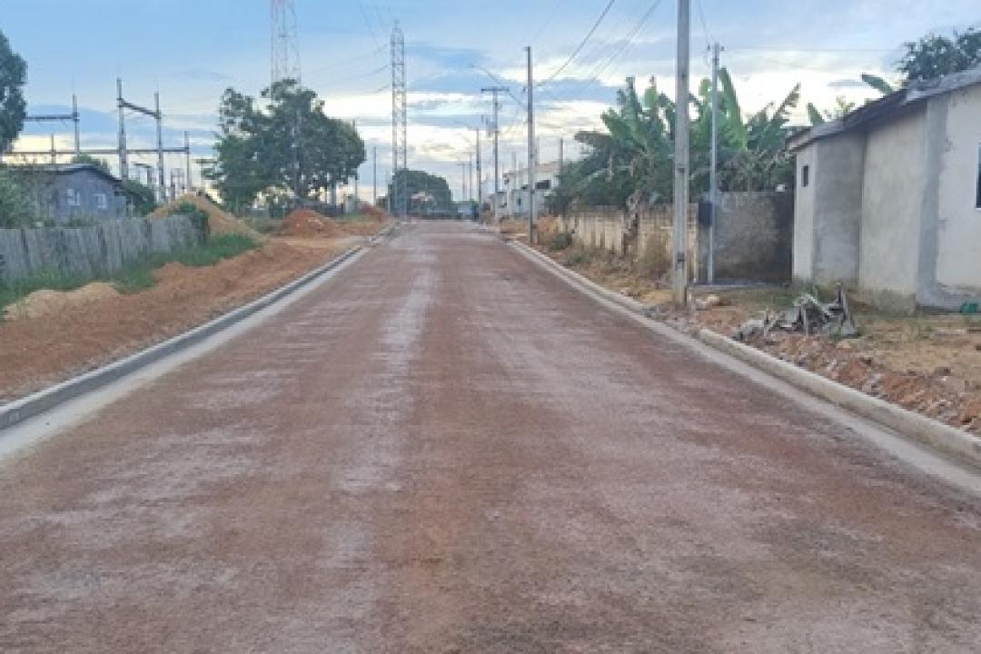 Poeira Zero avança com infraestrutura completa: Jardim Planalto ganha pavimentação, meio-fio e sistema de drenagem