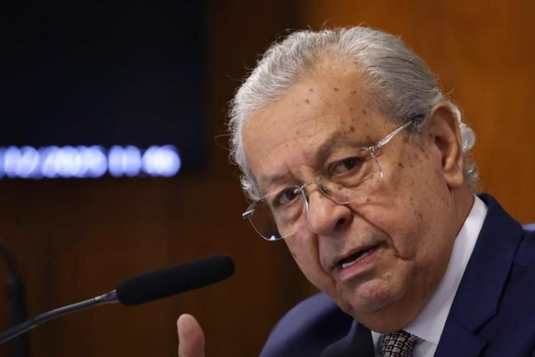 Jayme Campos defende ajuste nos gastos públicos e rejeita aumento de impostos para enfrentar crise