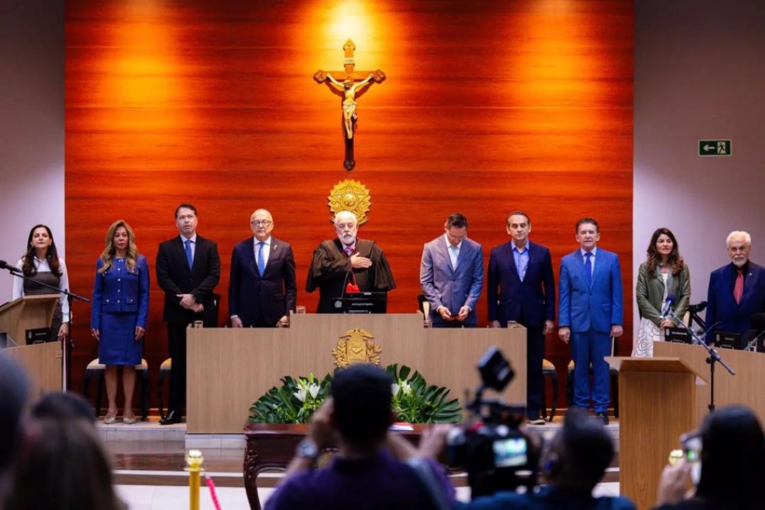 Agamenon Moreno Júnior e Antonio Horácio da Silva Neto tomam posse como novos desembargadores do TJMT