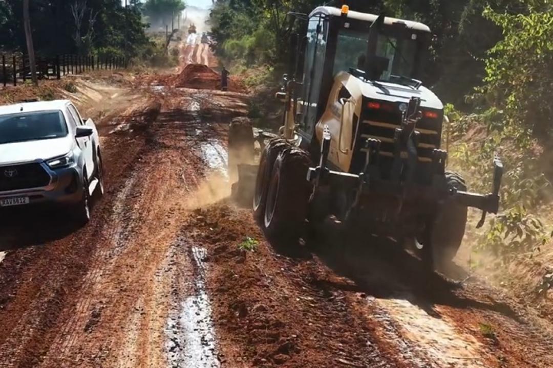 Prefeitura de Paranaíta inicia manutenção das estradas vicinais pela 2ª Vicinal Sul