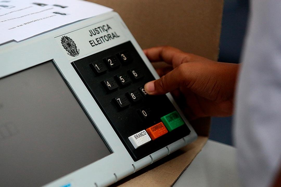 Faltam 30 dias para o 1º turno das Eleições Gerais de 2026: TRE-MT intensifica preparativos e orienta eleitores