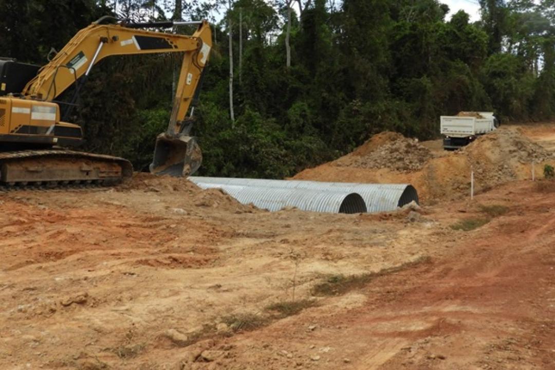 Prefeitura de Nova Monte Verde conclui instalação de bueiros metálicos e reforça infraestrutura e mobilidade rural