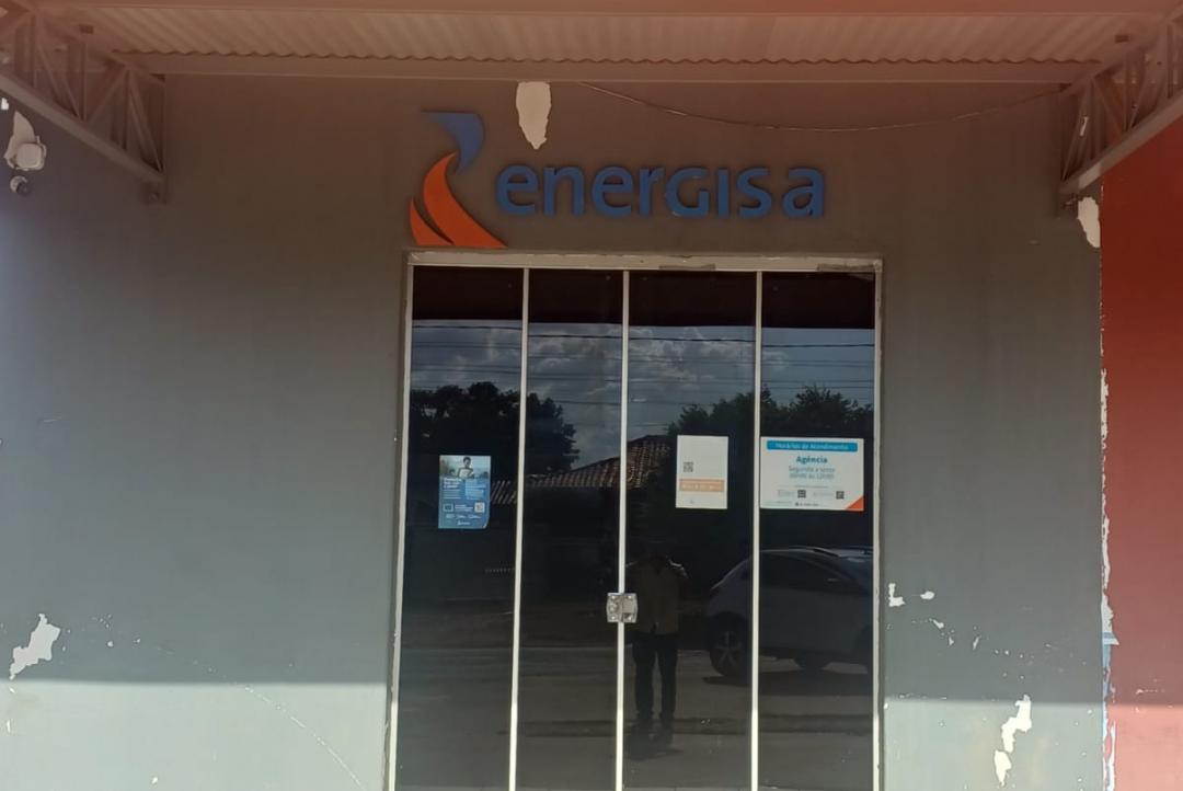 Vereador Nelo cobra providências após reclamações sobre atendimento da Energisa em Carlinda