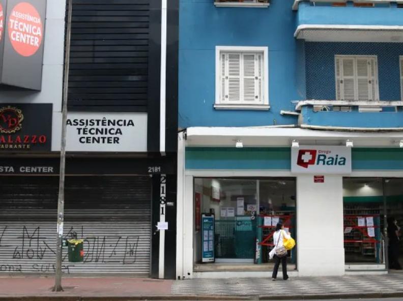 ANPD notifica RaiaDrogasil por uso de dados sensíveis de consumidores