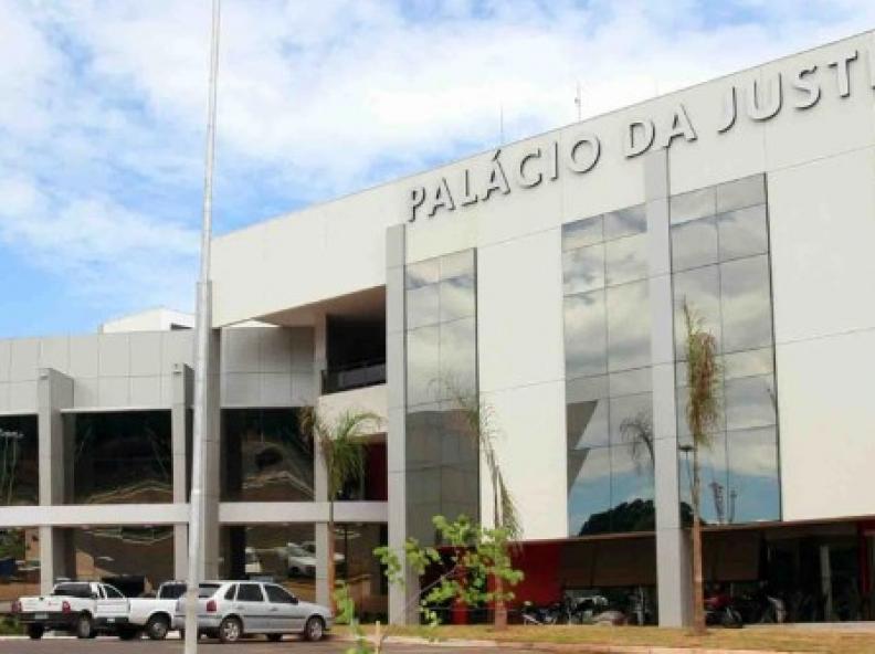 Mandíbula fraturada: Justiça determina que prestadores de serviço odontológico indenizem paciente