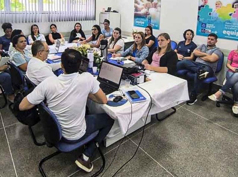 Alta Floresta participa de reunião do 