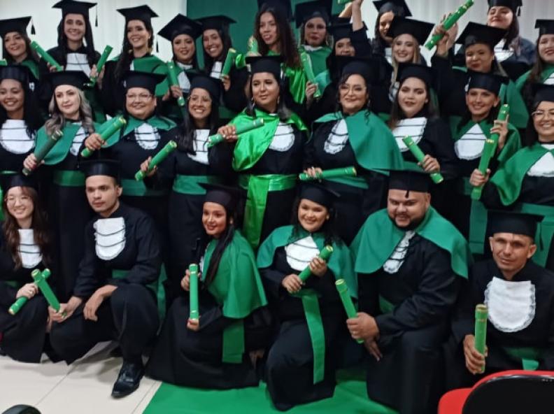 Seciteci forma 34 técnicos em Enfermagem em Alta Floresta