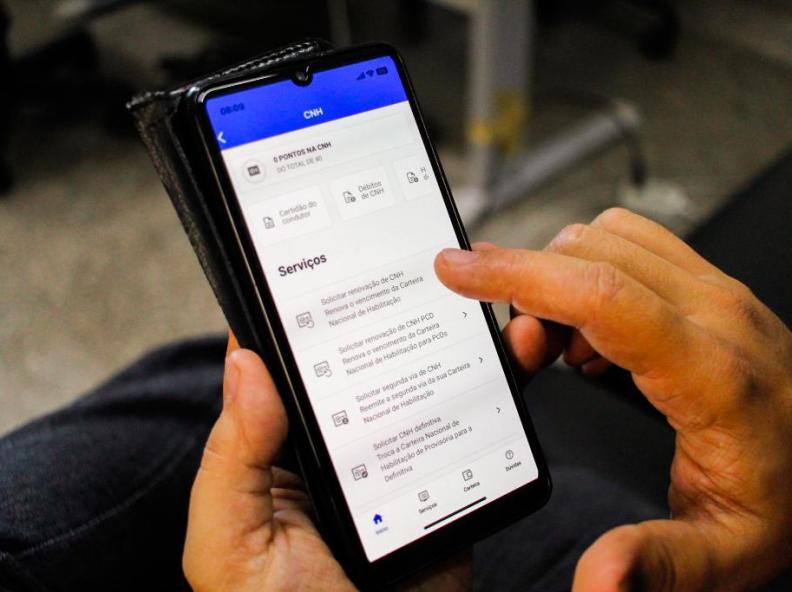 Mais de 280 mil condutores mato-grossenses renovaram a CNH de forma online nos últimos cinco anos