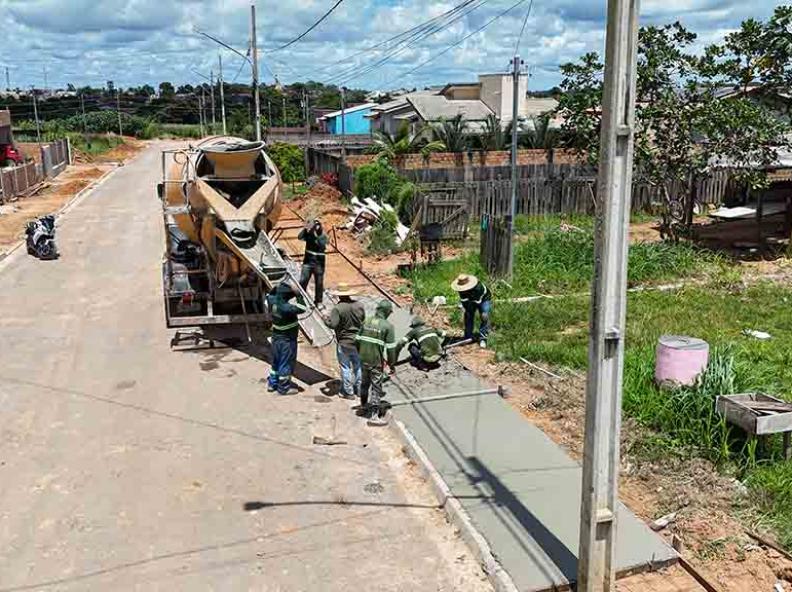 Prefeitura de Nova Monte Verde investe na construção de calcadas e passeios públicos