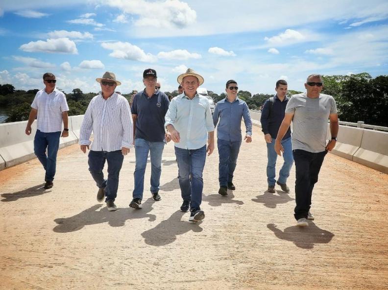 Governador Mauro Mendes inaugura ponte sobre o rio Teles Pires e assina ordem de serviço de pavimentação entre Carlinda e Novo Mundo