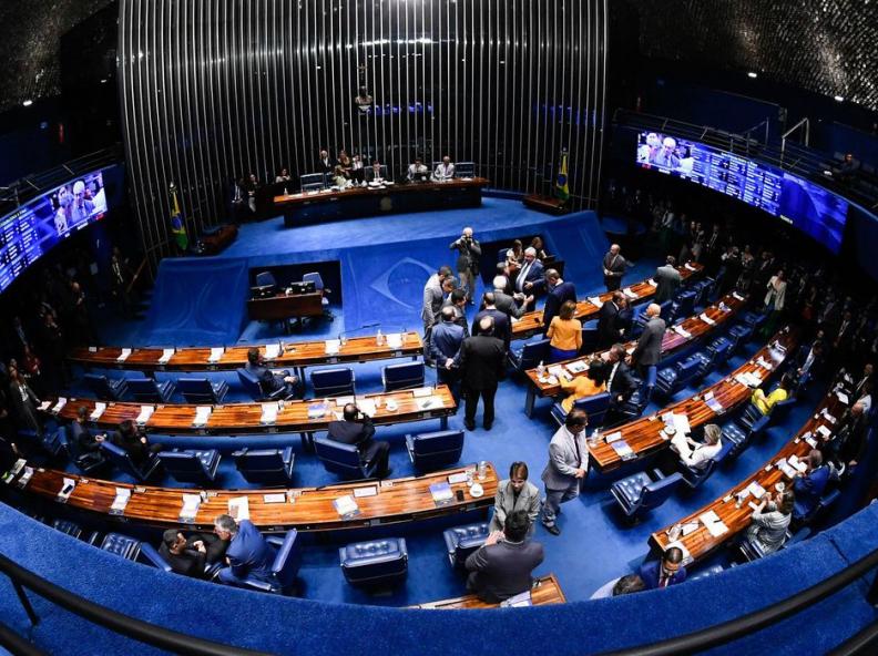 Projeto amplia de 40 para 60 salários mínimos o valor máximo de pequenas causas