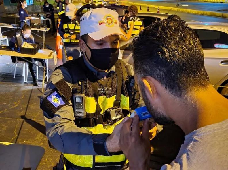 Segurança intensifica abordagens da Operação Lei Seca durante Carnaval