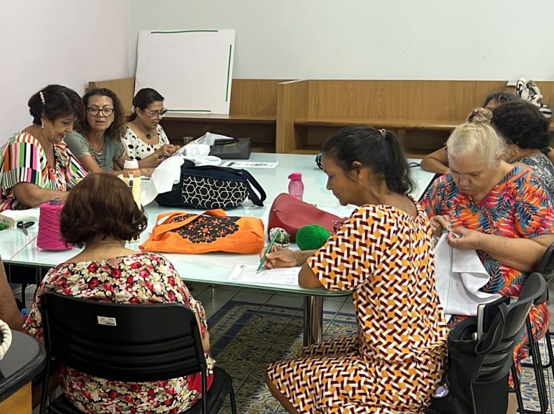 Sesc-MT promove oficinas e debates literários para idosos em Alta Floresta e Rondonópolis