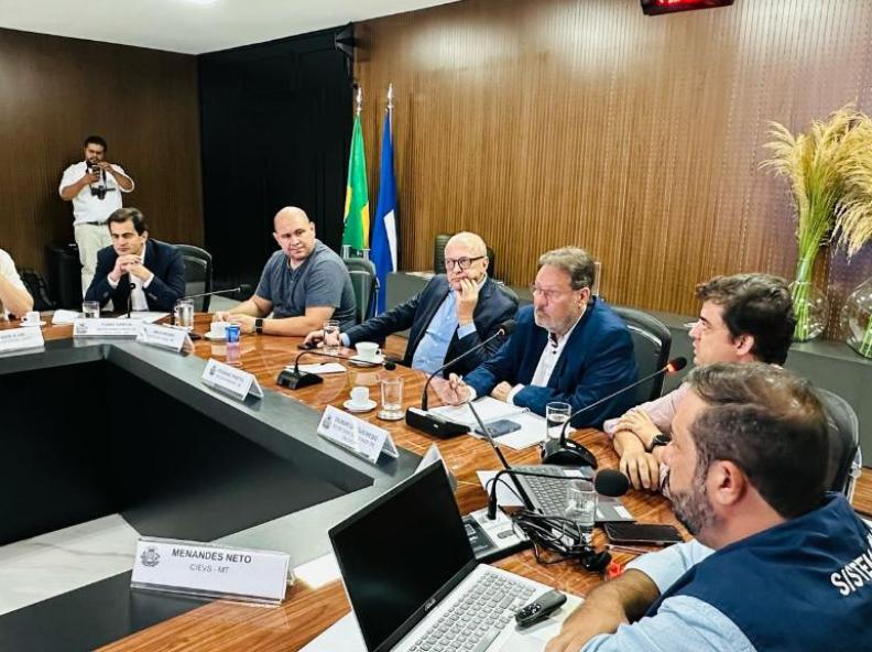 SES reúne Força Nacional do SUS e municípios para planejar estratégias contra dengue e chikungunya