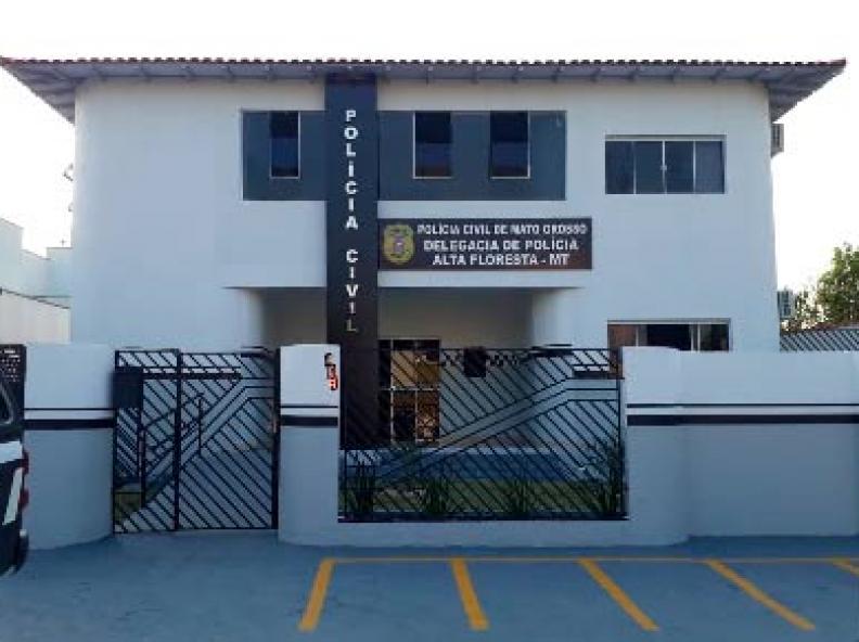 Polícia Civil detém casal que alugava contas bancárias para receber dinheiro de crimes e recupera R$ 70 mil