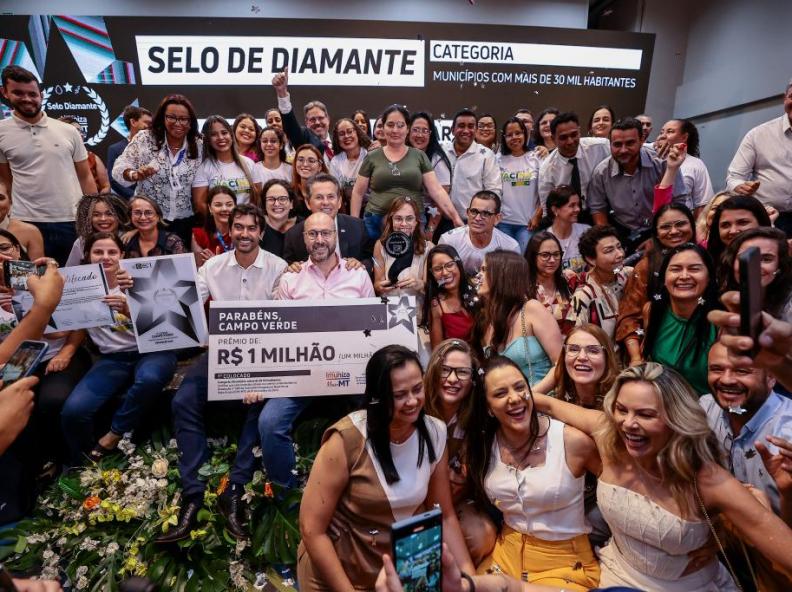 31 municípios com melhores coberturas vacinais recebem R$ 6,4 milhões em prêmios; Carlinda recebe R$ 70 mil 