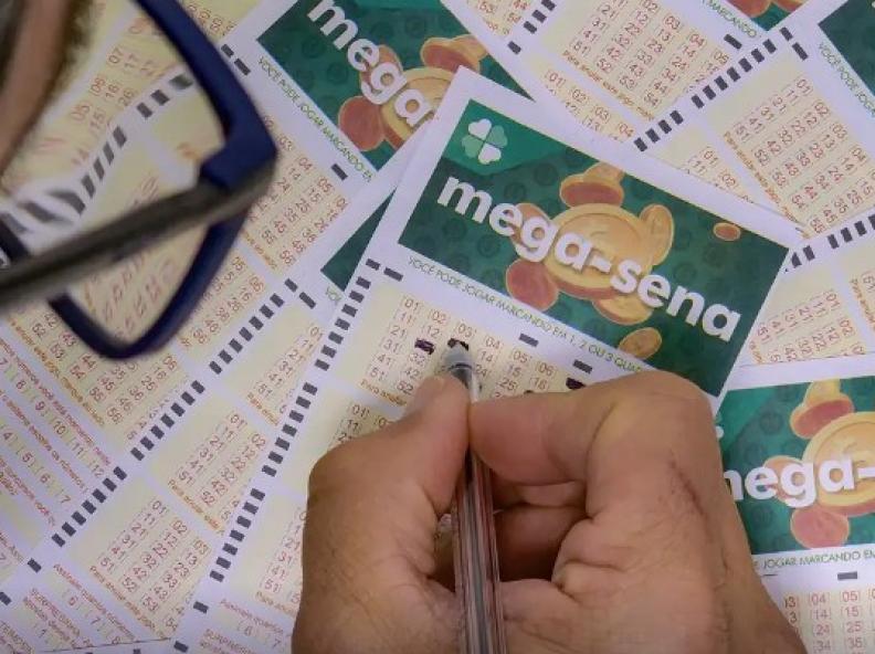 Mega-Sena sorteia neste sábado prêmio acumulado em R$ 40 milhões