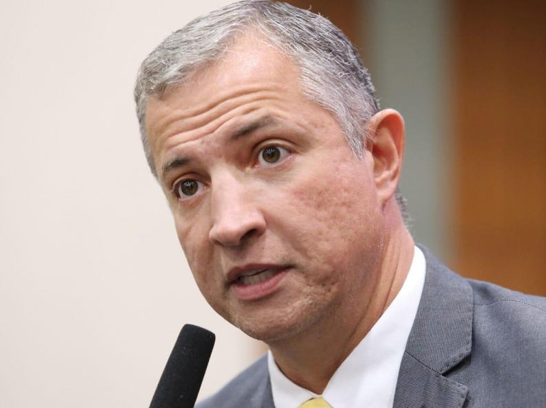 Deputado Faissal entra com ação contra Via Brasil e Estado por irregularidades em contrato