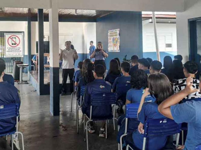 Público escolar participa de ação de conscientização alusiva ao Dia Mundial da Saúde