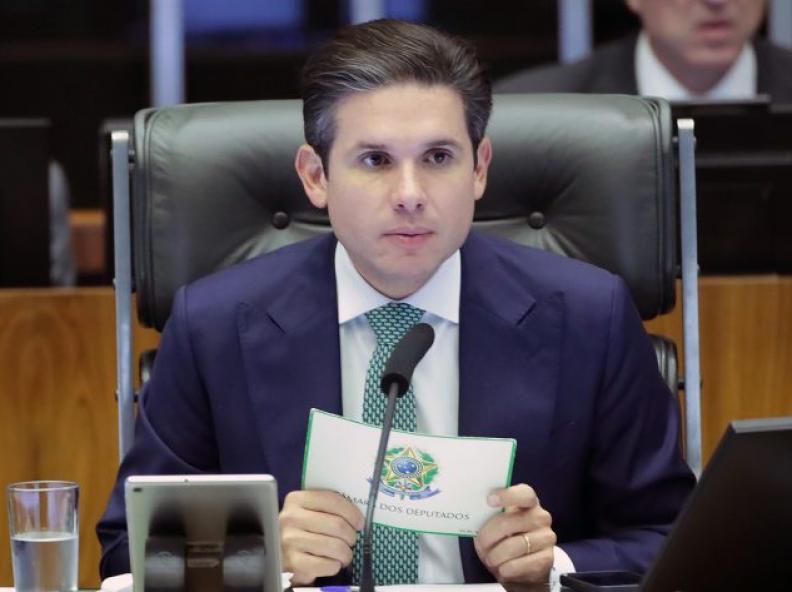 Câmara deve votar isenção do IR para quem ganha até R$ 5 mil na próxima semana
