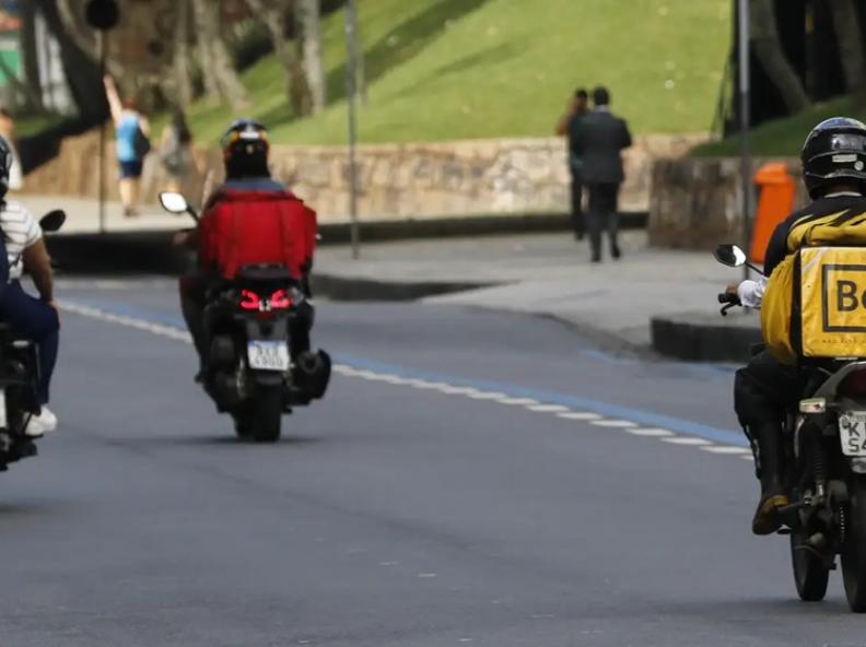 Número de trabalhadores por aplicativo cresceu 170% em 10 anos, diz BC