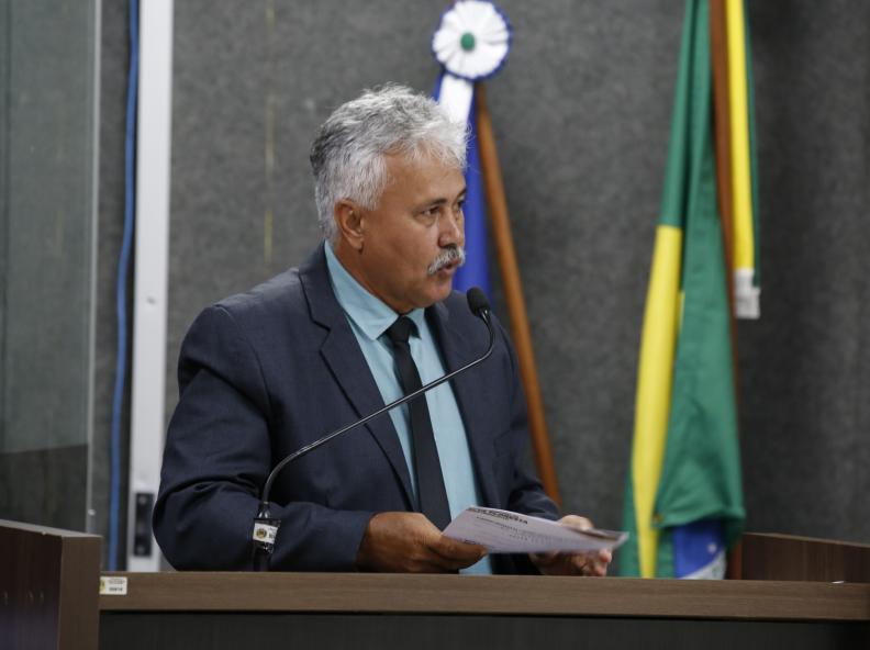 Vereador Naldo da Pista cobra melhorias em estrada rural e ampliação da escola Boa Esperança