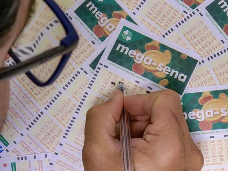 Mega-Sena: ninguém acerta as seis dezenas e prêmio vai a RS 20 milhões