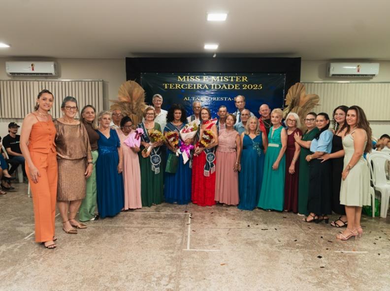 Alta Floresta: Miss e Mister 3ª Idade 2025 encantam o público em evento no CRAS Casa da Família
