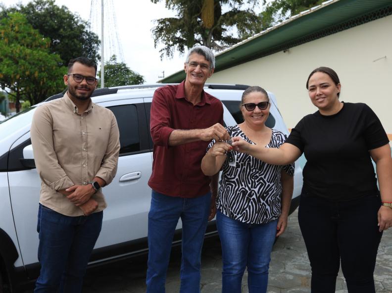 Prefeitura de Alta Floresta entrega veículo SUV para reforçar atendimentos do Abrigo Florescer