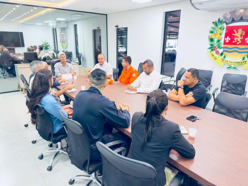 Prefeitura de Alta Floresta articula forças de segurança para lançar campanha de educação no trânsito
